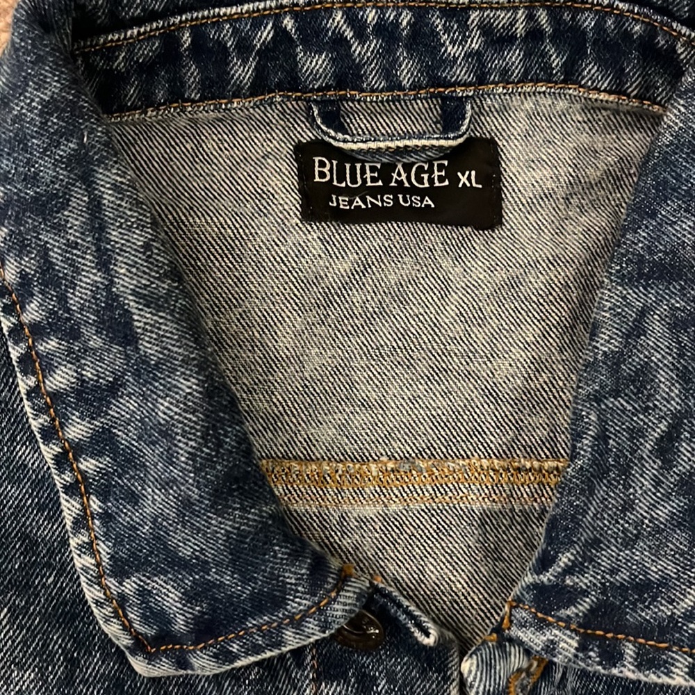 Jean Jacket - Picture 2 of 3